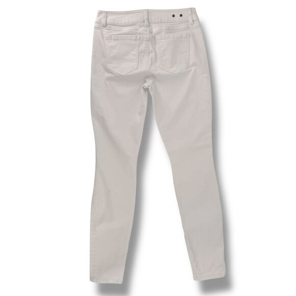 Cabi Jeans Skinny White Denim Pants Women’s Size 4 #6073 Stretch Mid Rise - Picture 3 of 5